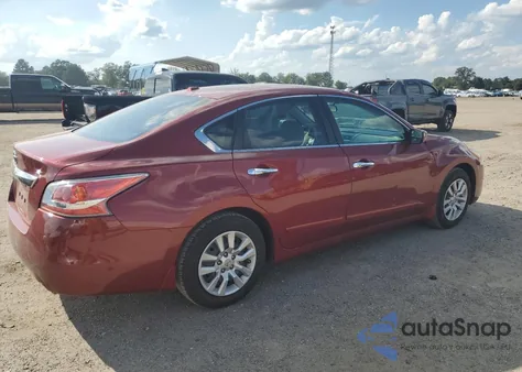 2015 Nissan Altima 2.5 из США, поврежденный, VIN 1N4AL3AP4FC447114
